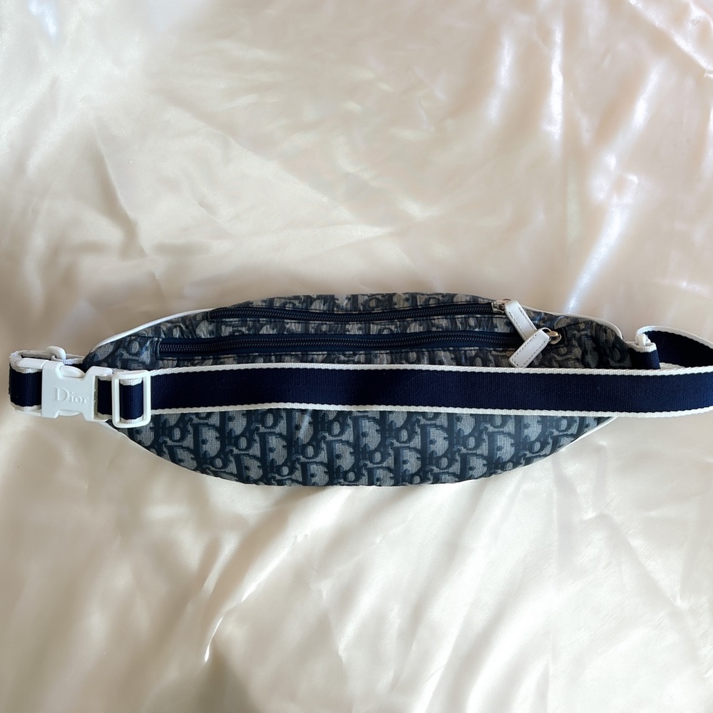 RARE Dior Trotter Bum Body Bag in Navy Blue - Picture 7 of 11
